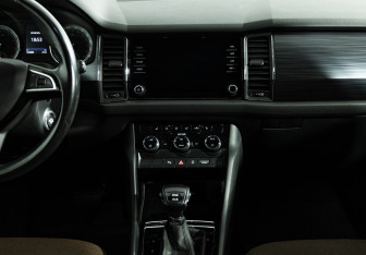 Подержанный автомобиль Skoda Kodiaq 2017 года (14 фото)