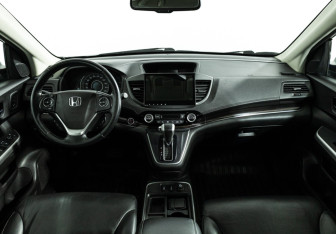 Подержанный автомобиль Honda CR-V 2015 года (13 фото)