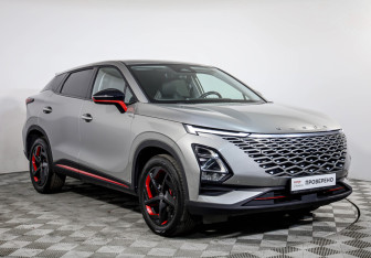 Подержанный автомобиль Omoda C5 2023 года (3 фото)