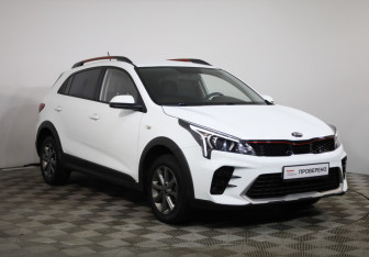 Подержанный автомобиль Kia Rio Hatchback 2021 года (3 фото)