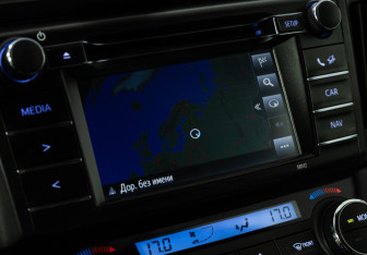 Подержанный автомобиль Toyota RAV4 2016 года (16 фото)