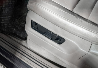 Подержанный автомобиль Volkswagen Touareg 2008 года (11 фото)