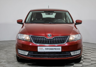 Подержанный автомобиль Skoda Rapid Liftback 2016 года (2 фото)
