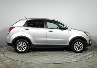 Подержанный автомобиль SsangYong Actyon 2013 года (4 фото)