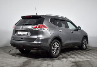 Подержанный автомобиль Nissan X-Trail 2016 года (5 фото)