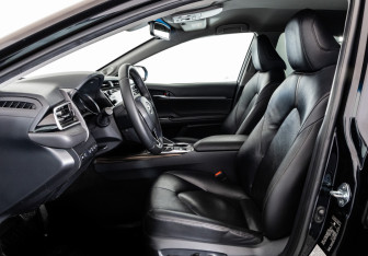 Подержанный автомобиль Toyota Camry Sedan 2019 года (21 фото)