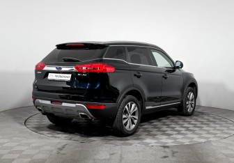 Подержанный автомобиль Geely Atlas 2021 года (5 фото)