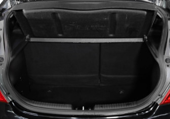 Подержанный автомобиль Hyundai Solaris Hatchback 2012 года (25 фото)