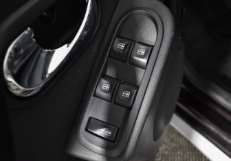 Подержанный автомобиль Renault Duster 2018 года (16 фото)