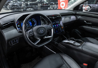 Подержанный автомобиль Hyundai Tucson 2024 года (12 фото)