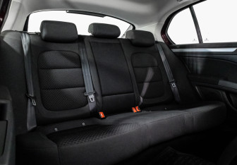 Подержанный автомобиль Skoda Superb Liftback 2014 года (18 фото)