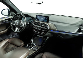Подержанный автомобиль BMW X3 2018 года (9 фото)