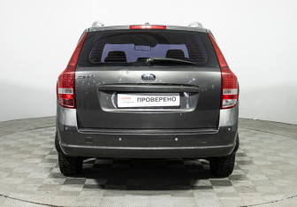 Подержанный автомобиль Kia Ceed Wagon 2010 года (6 фото)