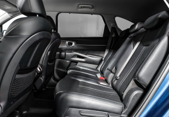 Подержанный автомобиль Kia Sorento 2021 года (13 фото)