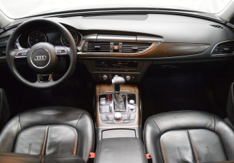 Подержанный автомобиль Audi A6 Sedan 2012 года (14 фото)
