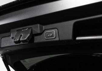 Подержанный автомобиль Land Rover Range Rover Evoque 2017 года (16 фото)