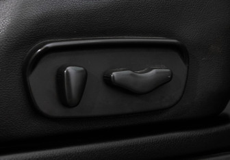 Подержанный автомобиль Nissan Pathfinder 2008 года (17 фото)