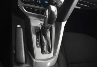 Подержанный автомобиль Ford Focus Hatchback 2014 года (16 фото)
