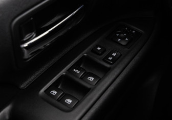 Подержанный автомобиль Mitsubishi Outlander 2016 года (19 фото)