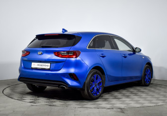Подержанный автомобиль Kia Ceed Hatchback 2020 года (5 фото)