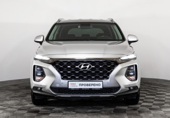 Подержанный автомобиль Hyundai Santa Fe 2020 года (4 фото)