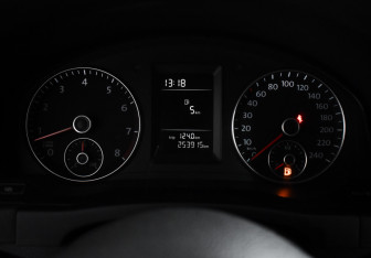 Подержанный автомобиль Volkswagen Golf Plus 2012 года (17 фото)
