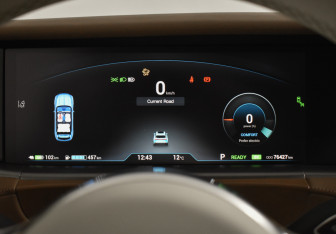 Подержанный автомобиль Voyah Free 2023 года (23 фото)