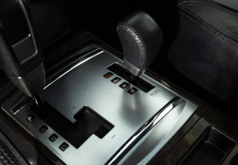 Подержанный автомобиль Mitsubishi Pajero 2008 года (18 фото)