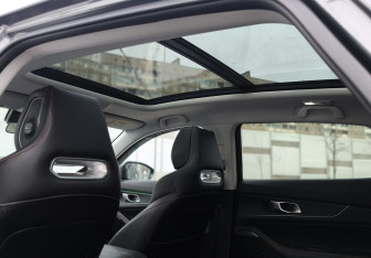 Подержанный автомобиль Changan UNI-K 2024 года (25 фото)