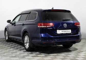 Подержанный автомобиль Volkswagen Passat Wagon 2017 года (7 фото)