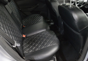 Подержанный автомобиль Ford Focus Hatchback 2012 года (12 фото)
