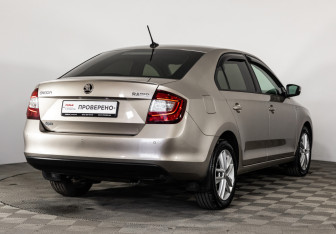 Подержанный автомобиль Skoda Rapid Liftback 2018 года (5 фото)