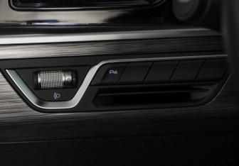 Подержанный автомобиль Geely Tugella 2023 года (21 фото)