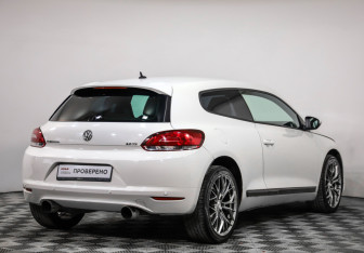 Подержанный автомобиль Volkswagen Scirocco 2011 года (5 фото)