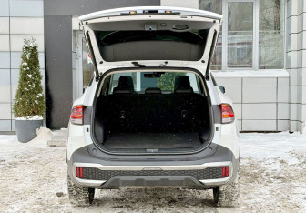 Подержанный автомобиль Kia Sportage 2025 года (7 фото)