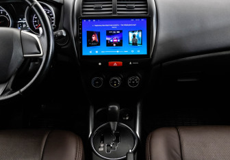 Подержанный автомобиль Mitsubishi ASX 2013 года (13 фото)