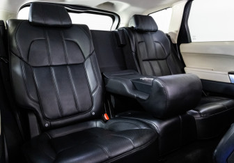 Подержанный автомобиль Land Rover Range Rover Sport 2013 года (26 фото)