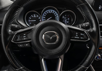 Подержанный автомобиль Mazda CX-5 2018 года (15 фото)