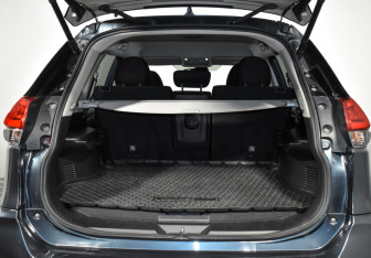 Подержанный автомобиль Nissan X-Trail 2019 года (20 фото)