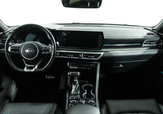 Подержанный автомобиль Kia K5 2020 года (14 фото)