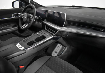 Подержанный автомобиль Haval F7 2024 года (14 фото)