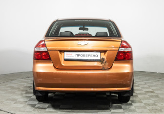 Подержанный автомобиль Chevrolet Aveo Sedan 2007 года (6 фото)