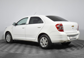 Подержанный автомобиль Chevrolet Cobalt Sedan 2021 года (7 фото)