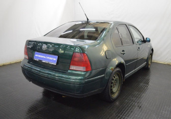 Подержанный автомобиль Volkswagen Bora Sedan 1998 года (5 фото)