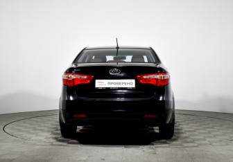 Подержанный автомобиль Kia Rio Sedan 2012 года (6 фото)