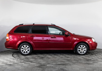 Подержанный автомобиль Chevrolet Lacetti Wagon 2012 года (4 фото)