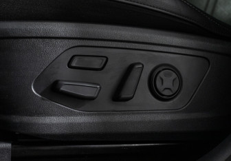 Подержанный автомобиль Kia Sorento 2022 года (17 фото)