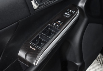 Подержанный автомобиль Toyota Camry Sedan 2017 года (10 фото)
