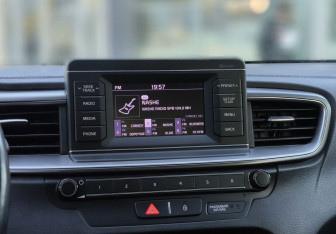 Подержанный автомобиль Kia Ceed Hatchback 2019 года (16 фото)