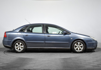 Подержанный автомобиль Citroen C5 Liftback 2006 года (4 фото)